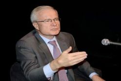 فرنسا مستعدة لتعزيز تواجدها الاقتصادي في الجزائر