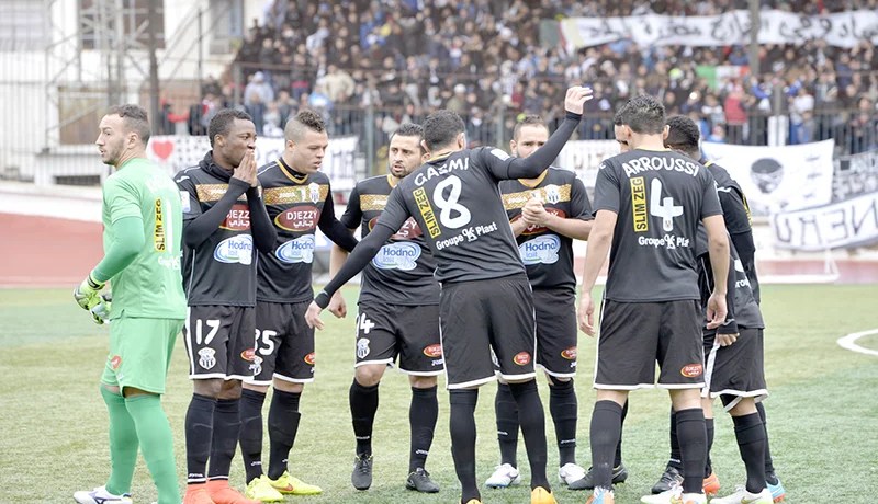 اللاعبون لم يتحصّلوا على أموالهم منذ 4 أشهر والوضع ينذر بالانفجار