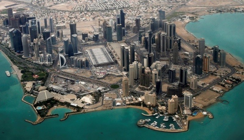 قطر ترد على تشاد بغلق سفارتها