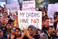 واشنطن و14 ولاية أمريكية تقاضي ترامب