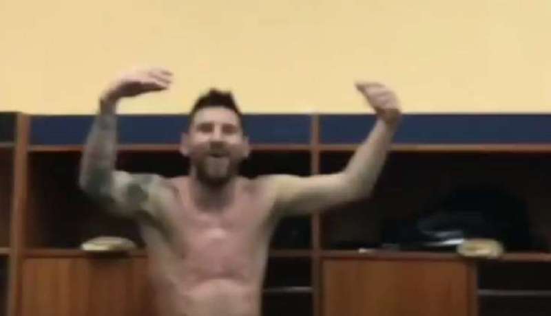 بالفيديو.. هكذا إحتفل ميسي بالتأهل للمونديال داخل غرف التغيير