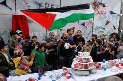 فنان “بريطاني” ينظم حفل اعتذار في ذكرى “وعد بلفور”