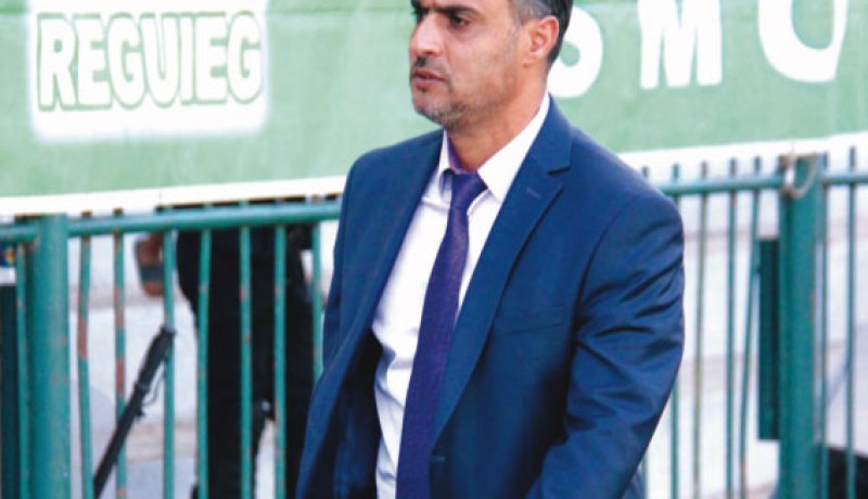 المدرب “سالم العوفي” يستقيل من تدريب جمعية وهران