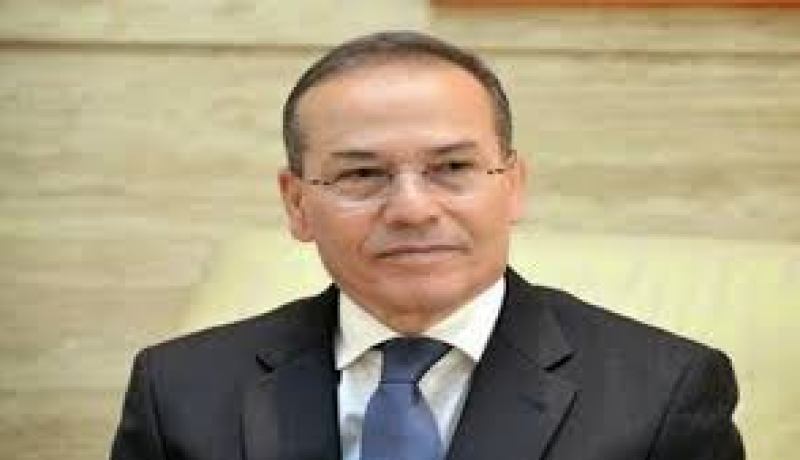 جلاب: تنصيب فوج عمل لدراسة آليات تسهيل منح الصفقات العمومية