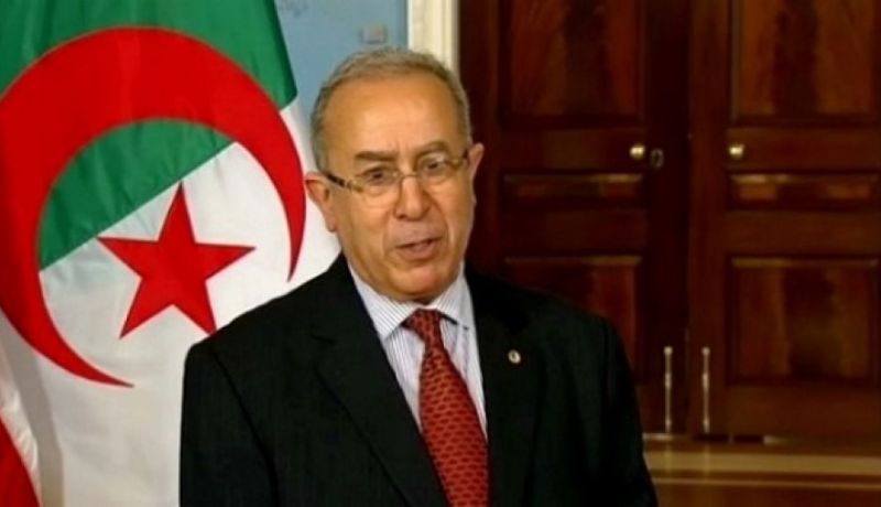 لعمامرة بأبو ظبي للمشاركة في منتدى سير بن ياس الدولي