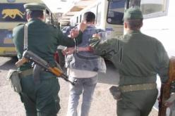 توقيف شخصين متهمين في قضية سرقة محلات تجارية بإيليزي