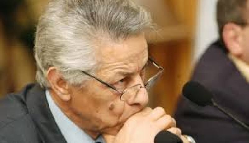 حمروش يرافع حول أهمية بعث والبحث عن صيغة لوفاق وطني جديد