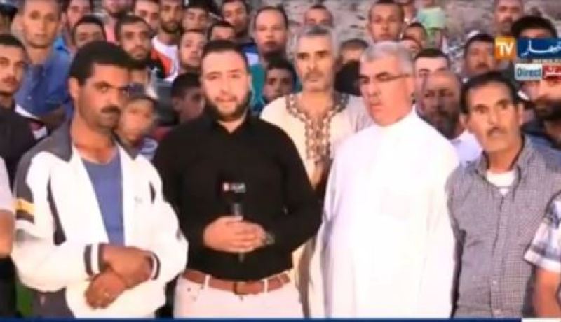 بالفيديو.. صحافي يمنع نفسه من البكاء ويعجز عن الكلام على المباشر بسبب جريمة قتل الطفل نصر الدين