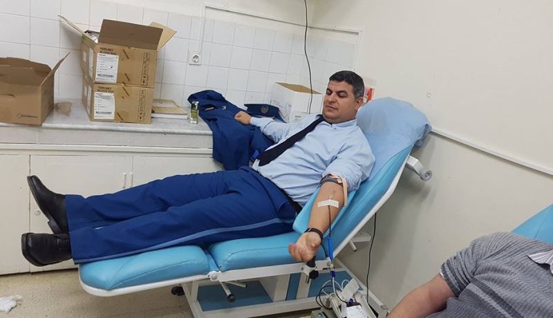 بالصور.. شرطة المدية تتبرع بالدم لضحايا حادث المرور في وزرة