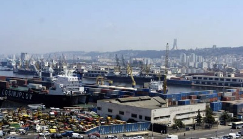 منظمة أرباب العمل تقترح تعزيز حماية الاقتصاد الوطني دون التمييز بين القطاعين العام والخاص