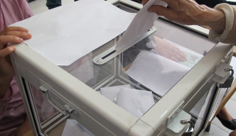 البندير سخون والرقاصين مكاش