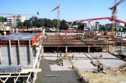 تبون يدعو المؤسسات الفرنسية إلى تطوير شراكات دائمة في مجال البناء و الأشغال العمومية والري