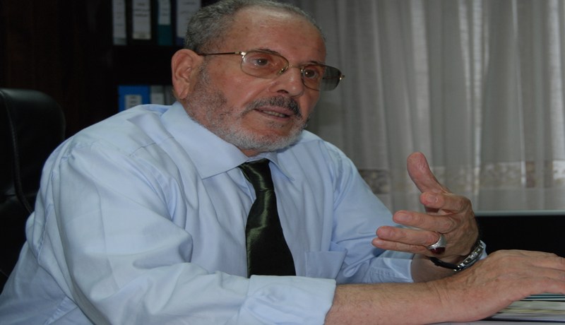 غلام الله.. “مـا هو بالجاج ما هو بالنخـالــة”