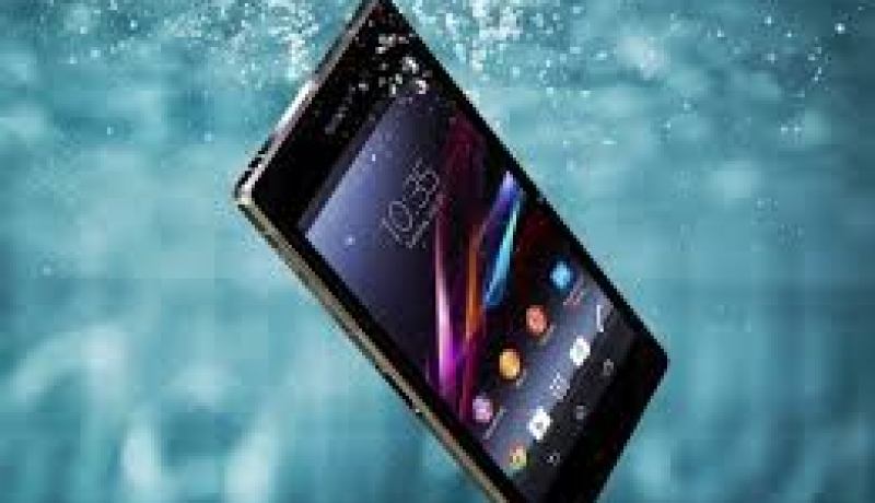 انطلاق الجيل 5 وهواتف ضد الماء في معرض MWC 2015