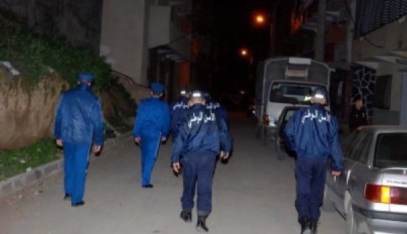 تفكيك عصابة اعتدت على 5 أشخاص بالأسلحة البيضاء في غيليزان