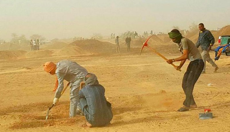 مصرع 5 أشخاص في انهيار بئر للتنقيب عن الذهب شمال موريتانيا