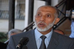 بلخادم ينـاقض أويحيى