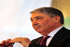 بن فليس.. يتملص من “شاويته”