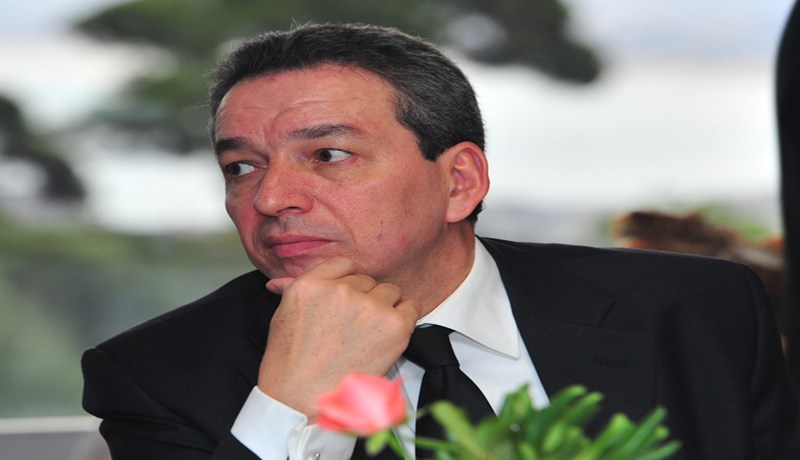 بن يونس يقاضي جاب الله