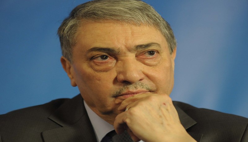 عسلاوي في بيت.. بن فليس
