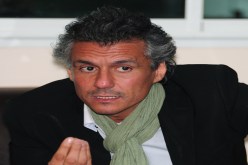 نكاز.. “ألح يلح”.. إصرارا