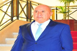 بين الاستوزار و”التبڤار” السياسي