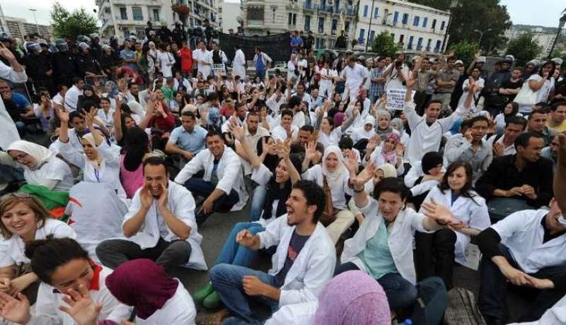 بوحجة يقترح وساطة بين الأطباء المقيمين والوزارة الوصية
