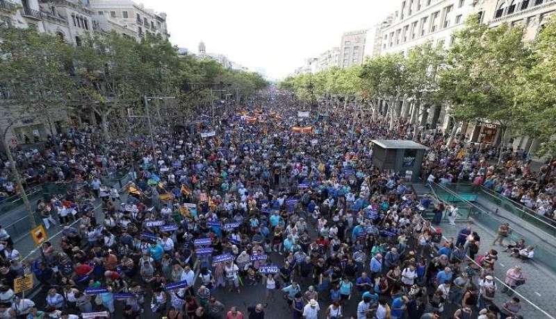 اعتقال 3 أشخاص في فرنسا لعلاقتهم بهجوم كاتالونيا