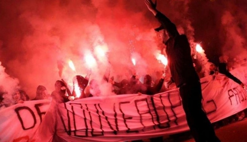 الشرطة الفرنسية تعتقل بعضاً من أنصار “البياسجي” !