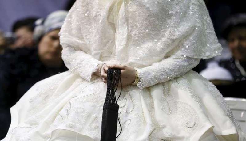 الفيتنام تمنع موظفي الحكومة من حفلات زفاف باهظة الثمن