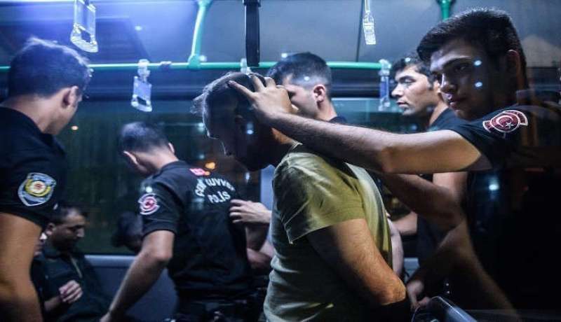 تركيا.. الإعدام لـ 28 عسكريا بتهمة المشاركة في محاولة الانقلاب