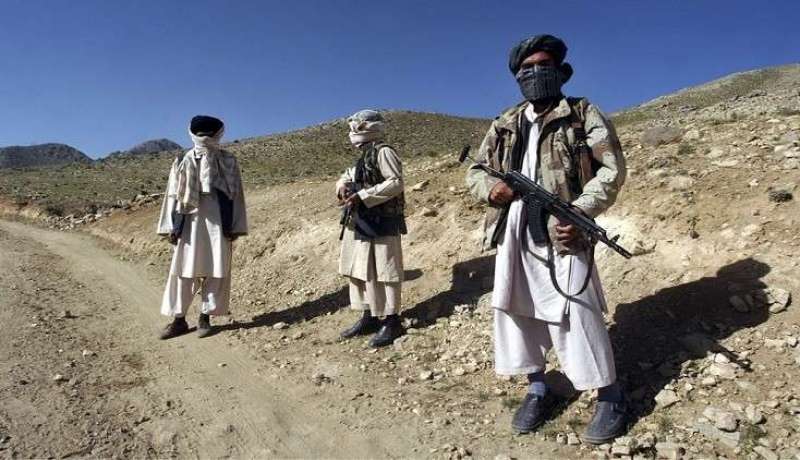 مقتل 12 شخصا في تفجير انتحاري في أفغانستان