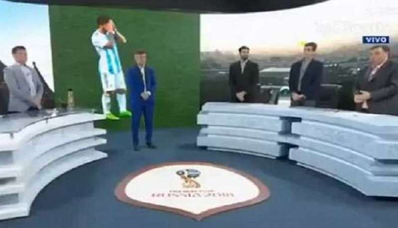 بالفيديو.. دقيقة صمت في التلفزيون الأرجنتيني بعد الخسارة ضد كرواتيا