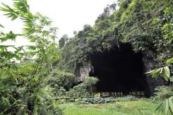 اختفاء فريق كرة قدم في كهف بتيلاند !