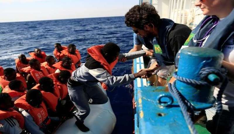 إيطاليا ترفض تقديم مساعدات للسفن الناقلة للمهاجرين