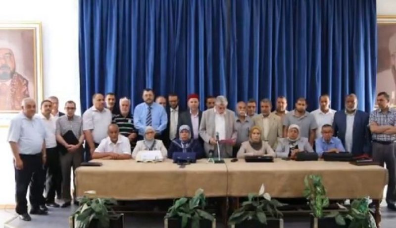 بالفيديو.. أساتذة جامعة الزيتونة بتونس يرفضون قرار الرئيس  