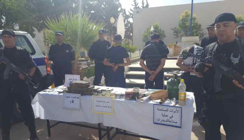 بالصور.. حجز 14 كيلوغرام من الكيف واكتشاف ورشة سرية بالنعامة