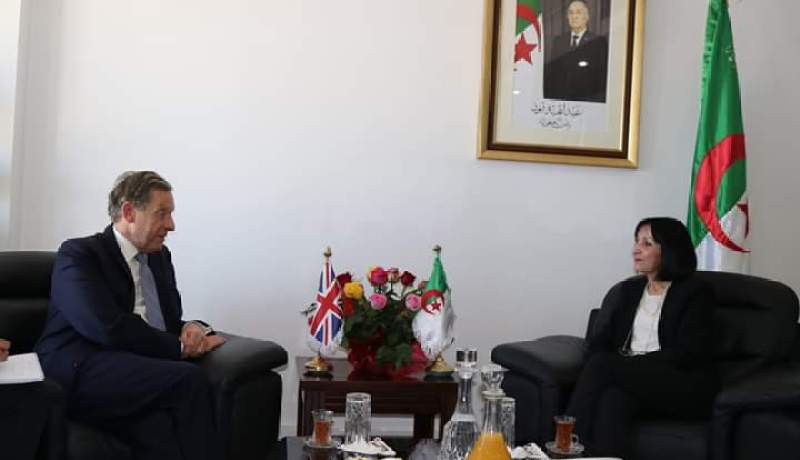 بالصور.. وزيرة البيئة تستقبل المبعوث الخاص للوزير الأول البريطاني