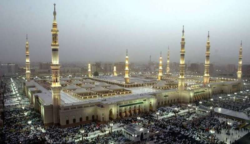 وفاة معتمرة جزائرية وهي ساجدة بالمسجد النبوي في المدينة المنورة