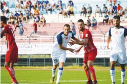 نجم مقرة يُواصل صحوته بفوز جديد على “الوات”