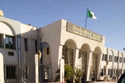 العشرات من مكتتبي عدل يحتجون على تأخر أشغال الإنجاز بالحسنية في الشلف