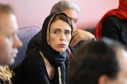 رئيسة وزراء نيوزيلندا تتحدث عن أثر حجابها في نفوس أهالي الضحايا