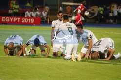 بالصور.. الخضر متفوقون على كينيا في الشوط الأول !!