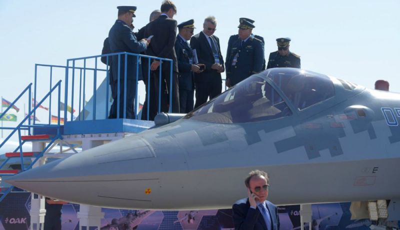 الجيش الجزائري يُودع طلبيتين لشراء “ميغ 29″ و”سوخوي 30” الروسية