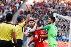ميسي “يُطرد” يرفض تسلم الميدالية ويُهاجم “البرازيل”