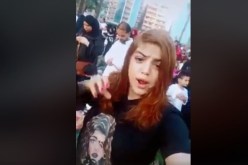 شاهد فتاة تغني أثناء صلاة العيد عبر تطبيق الـ “تيك توك”