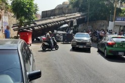 انهيار جسر ترامواي قديم ببيروت