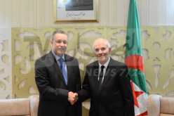 سليمان بخليلي يودع ملف ترشحه لدى السلطة المستقلة للإنتخابات