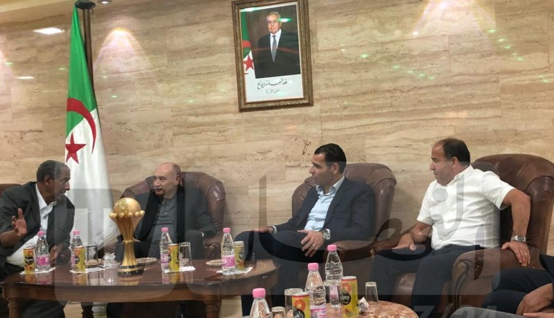بالصور..والي ورقلة يستقبل زطشي لإطلاق مشروع مركز تكوين