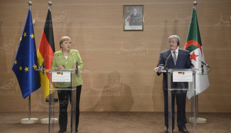 ميركل: “هناك جنسيات مختلفة تأتينا من العراق وسوريا وقمنا بإدماجهم ضمن طلبات لجوء”